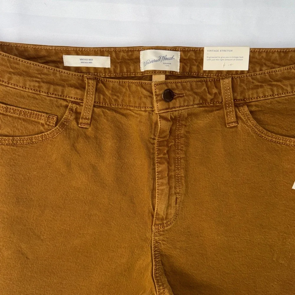 Universal Thread Womens Vintage Midi Shorts Brown Raw‎ Hem Size 16 NWT
